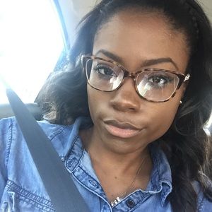 Meet your Posher, Janequa